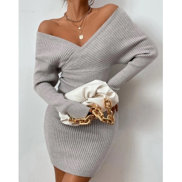 Black batwing sleeve knit bodycon dress - Picture 13 of 15